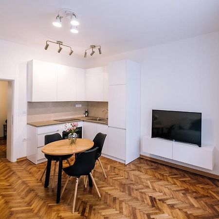 Marshal Doctor Apartment Белград Екстериор снимка